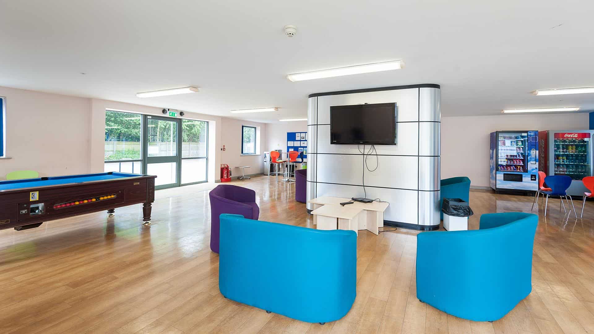 17 Accommodation Stockbridge Common Room 1920 X 1080 2 Stockbridge Common Room