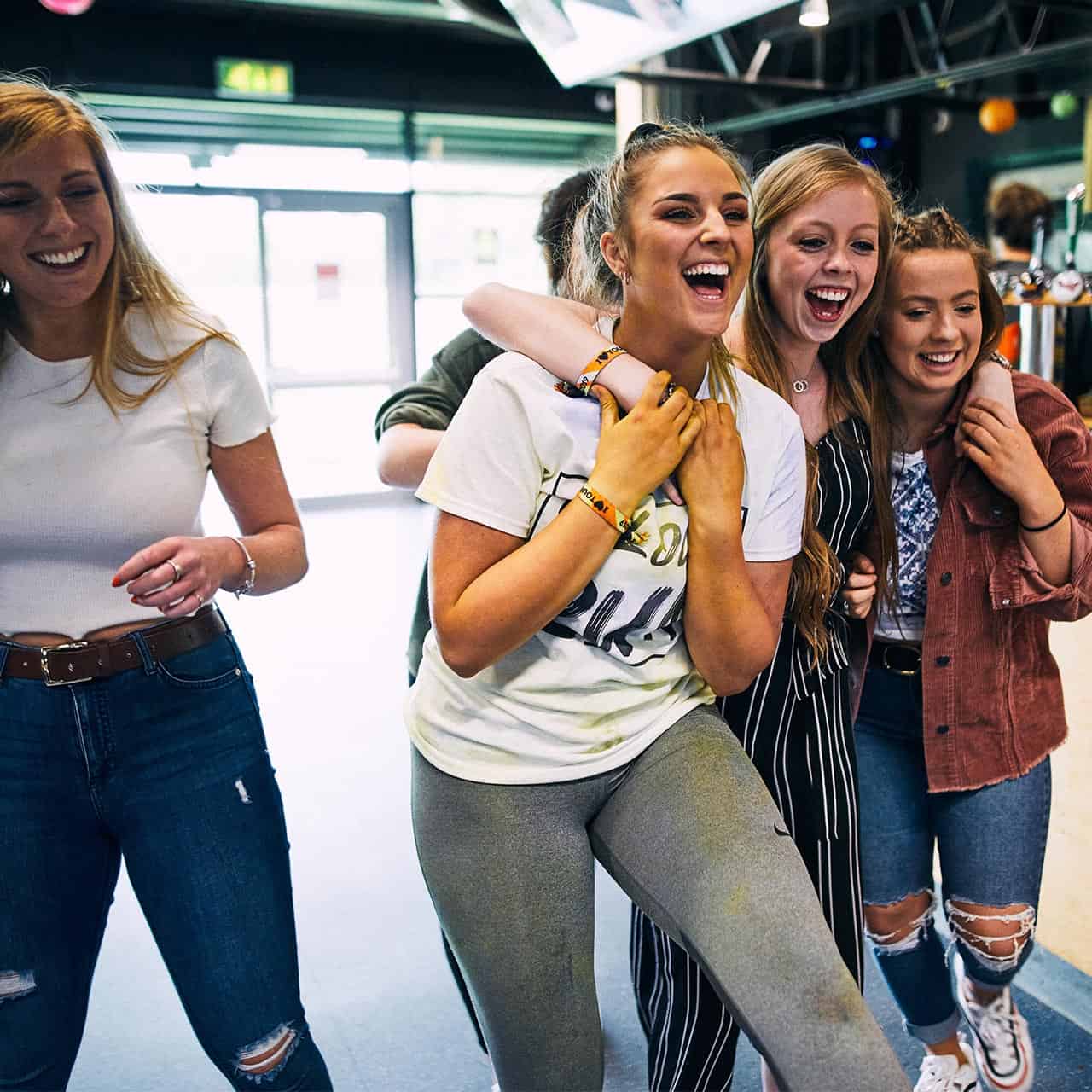 21 Students Union SU Beer Pong Pub 1280 X 1280 14 Students having fun at Students' Union