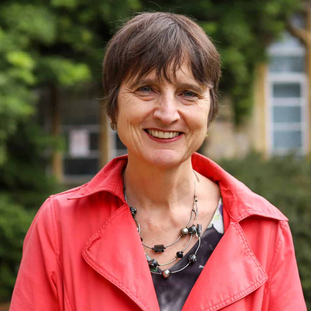 Naomi Foyle