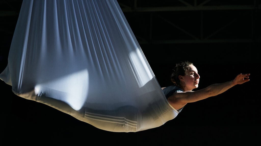 23 Aerial Dance Skills (17)