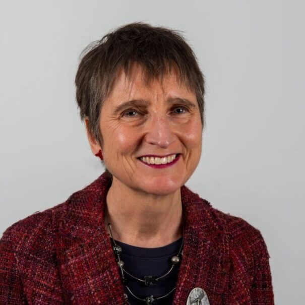 Naomi Foyle