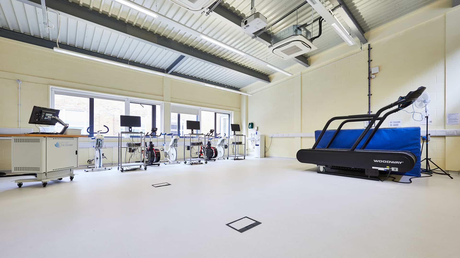 19 Physiology Lab (1) Physiology laboratory