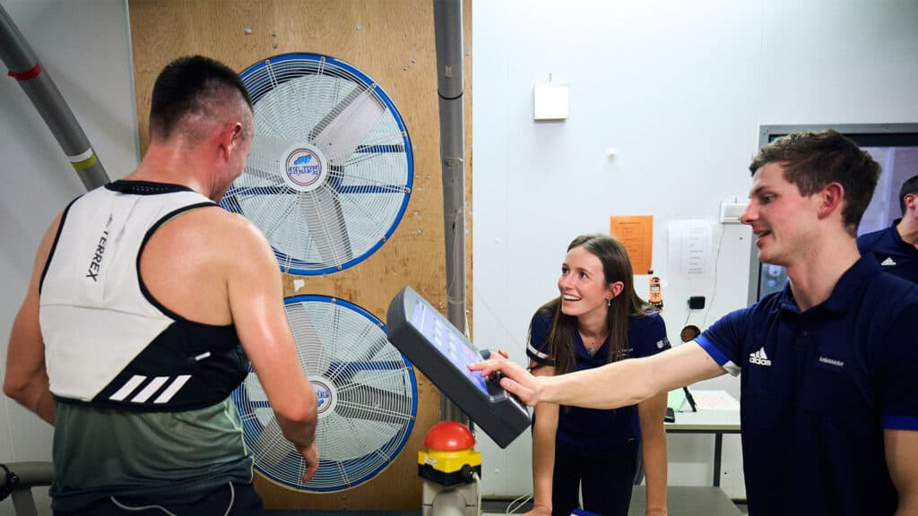 Students in the climate chamber