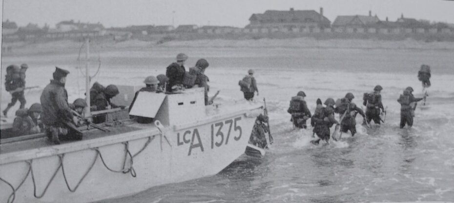 19 CANUCKS, LIMEYS & YANKS THE MILITARY ‘OCCUPCATION’ OF THE WITTERINGS, 1940 45 (6) Military heading out to sea