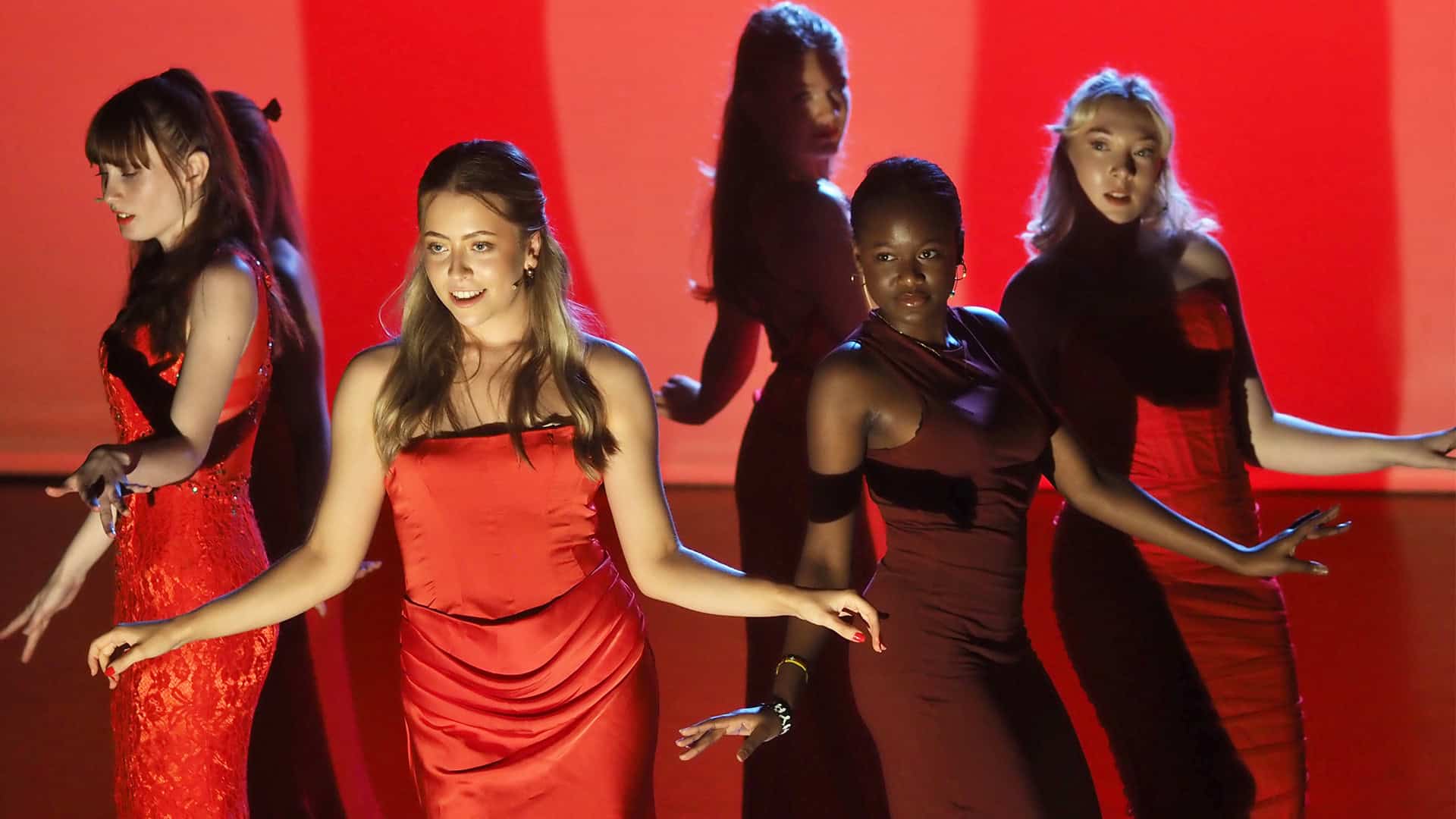 musical theatre students performing